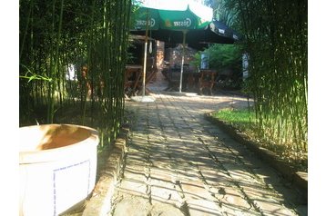 Hungrie Privát Hajdúszoboszló, Extérieur